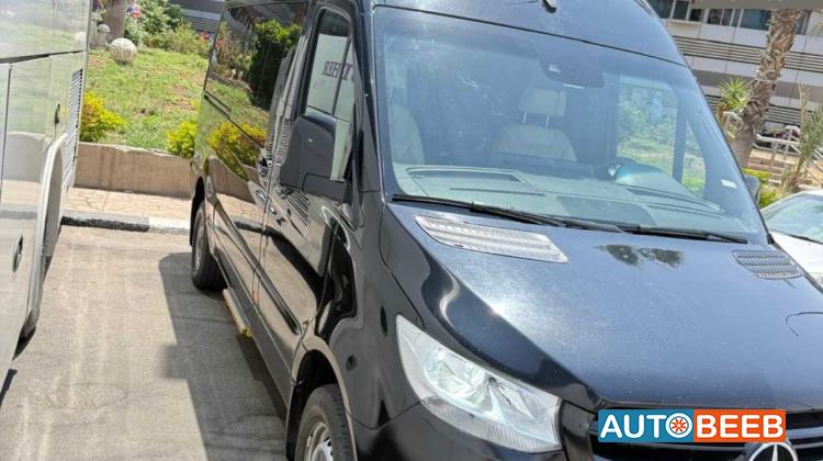 مرسيدس بنز  2024